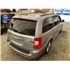 Image 16 : PARKSVILLE - 2016 CHRYSLER TOWN AND COUNTRY SILVER  114381 KMS - D212414