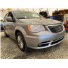 Image 8 : PARKSVILLE - 2016 CHRYSLER TOWN AND COUNTRY SILVER  114381 KMS - D212414