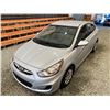 Image 4 : PARKSVILLE - 2014 HYUNDAI ACCENT SILVER  162118 KMS - B709450