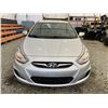 Image 6 : PARKSVILLE - 2014 HYUNDAI ACCENT SILVER  162118 KMS - B709450