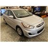 Image 9 : PARKSVILLE - 2014 HYUNDAI ACCENT SILVER  162118 KMS - B709450
