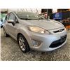 Image 8 : PARKSVILLE - 2011 FORD FIESTA SILVER  159257 KMS - D192117