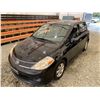Image 4 : PARKSVILLE - 2008 NISSAN VERSA BLACK 124119 KMS - P404108