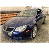 Image 3 : PARKSVILLE - 2010 VOLKSWAGEN EOS BLUE 107851 KMS - D013361