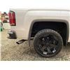 Image 26 : PARKSVILLE - 2017 GMC SIERRA WHITE 197024 KMS - D477404
