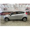 Image 23 : PARKSVILLE - 2011 FORD FIESTA SILVER  159257 KMS - D192117