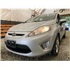 Image 2 : PARKSVILLE - 2011 FORD FIESTA SILVER  159257 KMS - D192117