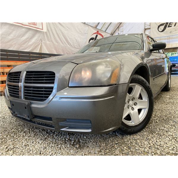 PARKSVILLE - 2005 DODGE MAGNUM GREY 263141 KMS - D591328