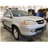 Image 8 : PARKSVILLE - 2001 ACURA MDX SILVER 242865 KMS - B003824