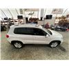 Image 13 : PARKSVILLE - 2016 VOLKSWAGEN TIGUAN  WHITE 169795 KMS - D577447