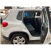 Image 40 : PARKSVILLE - 2016 VOLKSWAGEN TIGUAN  WHITE 169795 KMS - D577447