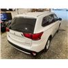 Image 16 : PARKSVILLE - 2018 MITSUBISHI OUTLANDER WHITE 139288 KMS - D608167