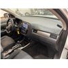 Image 38 : PARKSVILLE - 2018 MITSUBISHI OUTLANDER WHITE 139288 KMS - D608167