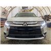 Image 5 : PARKSVILLE - 2018 MITSUBISHI OUTLANDER WHITE 139288 KMS - D608167