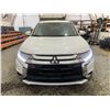 Image 6 : PARKSVILLE - 2018 MITSUBISHI OUTLANDER WHITE 139288 KMS - D608167