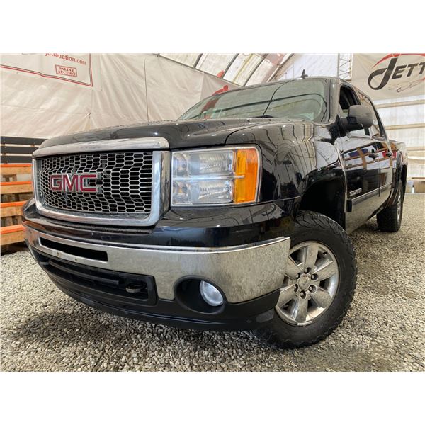 PARKSVILLE - 2010 GMC SIERRA BLACK 317981 KMS - D159900