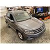 Image 10 : PARKSVILLE - 2014 VOLKSWAGEN TIGUAN GREY 254533 KMS - B619320