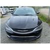 Image 5 : PARKSVILLE - 2015 CHRYSLER 200 BLACK 149539 KMS - B511092