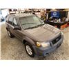 Image 10 : PARKSVILLE - 2005 FORD ESCAPE GREY 260120 KMS - BA91288