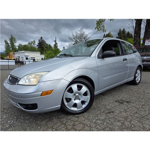 DUNCAN - 2005 FORD FOCUS GREY 183278 KMS - D106378