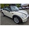 Image 9 : DUNCAN - 2006 MINI COOPER WHITE  195936KMS - JK71048