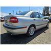 Image 14 : DUNCAN - 2001 VOLVO S40 SILVER  188262 KMS - D660700