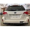 Image 17 : PARKSVILLE - 2010 SUBARU OUTBACK WHITE 301816 KMS - D355876
