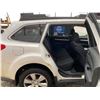 Image 40 : PARKSVILLE - 2010 SUBARU OUTBACK WHITE 301816 KMS - D355876