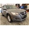Image 8 : PARKSVILLE - 2010 VOLKSWAGEN TIGUAN GOLD 176638 KMS - P520727