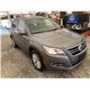 Image 9 : PARKSVILLE - 2010 VOLKSWAGEN TIGUAN GOLD 176638 KMS - P520727