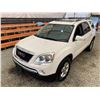 Image 4 : PARKSVILLE - 2012 GMC ACADIA WHITE 200757 KMS - P352526