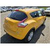 Image 10 : DUNCAN - 2015 NISSAN JUKE YELLOW 113246 KMS - D511836