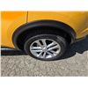 Image 17 : DUNCAN - 2015 NISSAN JUKE YELLOW 113246 KMS - D511836