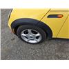Image 19 : DUNCAN - 2003 MINI COOPER YELLOW 178035 KMS - PE15068