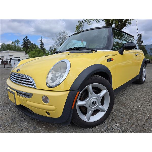 DUNCAN - 2003 MINI COOPER YELLOW 178035 KMS - PE15068