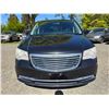 Image 3 : DUNCAN - 2014 CHRYSLER TOWN AND COUNTRY BLACK 266746 KMS - D116997