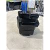 Image 3 : NEW MACDON HYDRAULIC MOTOT PART #275860