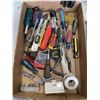 Image 3 : TRAY OF SHOP TOOLS, SCREWDRIVERS, 18" PIPE WRENCH, BOX CUTTERS, FILES ETC