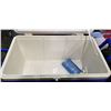 Image 3 : IGLOO COOLER AND SLEEPING BAG