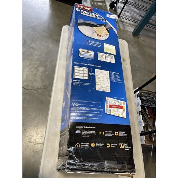 NEW GENIE EXCELERATOR 4560-CTFRV GARARGE DOOR OPENER