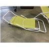 Image 3 : 2 FOLDING LOUNGE CHAIRS