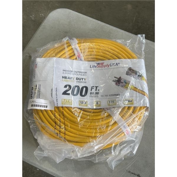 AS NEW INDOOR/OUTDOOR 3 WIRED GROUNDED HEAVY DUTY 200FT 12 AWG 8A YELLOW EXTENSION CORD