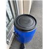 Image 3 : 40 LITER FOOD GRADE PLASTIC DRUM WITH LID