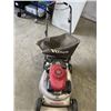Image 1 : HONDA GAS LAWN MOWER - WORKS, BROKEN WHEEL BUT INCLUDED