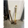 Image 1 : SLEDGE HAMMER, AXE AND SPLITTING MAUL HEAD