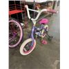 Image 3 : 2 KIDS BIKE ONE IS SUPERCYCLE AND MOVELO