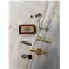 Image 1 : AIRPORT CHALET POCKET KNOFE, MISC, TIE PINS AND TIE BARS