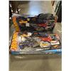 Image 1 : TWO HOT WHEELS FORMULA 1 RACING SETS ONLY MISSING ONE EXTRA CAR 5 OF 6 ARE ACCOUNTED FOR