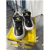 Image 3 : 2 NEW PAIRS OF EASTON DIAMOND LO WFII BLACK SIZE 8 WOMENS / 7 MENS BASEBALL CLEATS