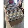 Image 2 : 125 VINYL RECORDS